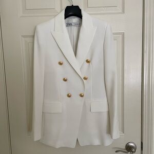 ZARA WHITE DOUBLE BREASTED BLAZER